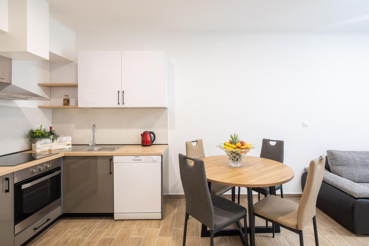 Direct Beach Apartments Jesenice  Exteriör bild
